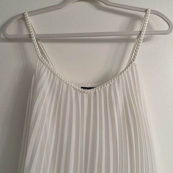 NWOT Venus White Pleated Braided Spaghetti Strap Blouse Size M - Picture 14 of 16